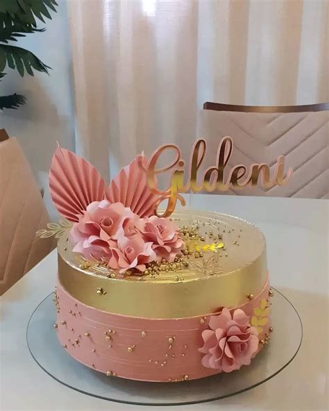 210 ideias de Bolos feminino adulto .